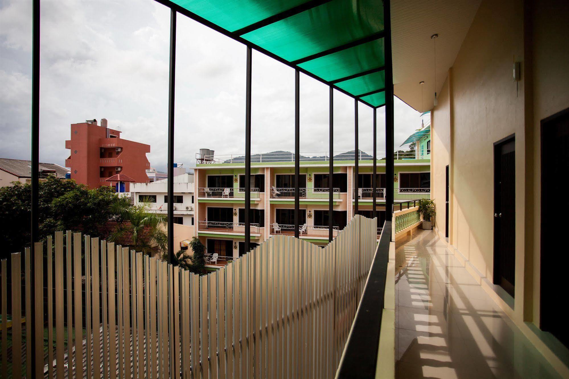 The Wave Hotel Patong Sha Phuket Zewnętrze zdjęcie