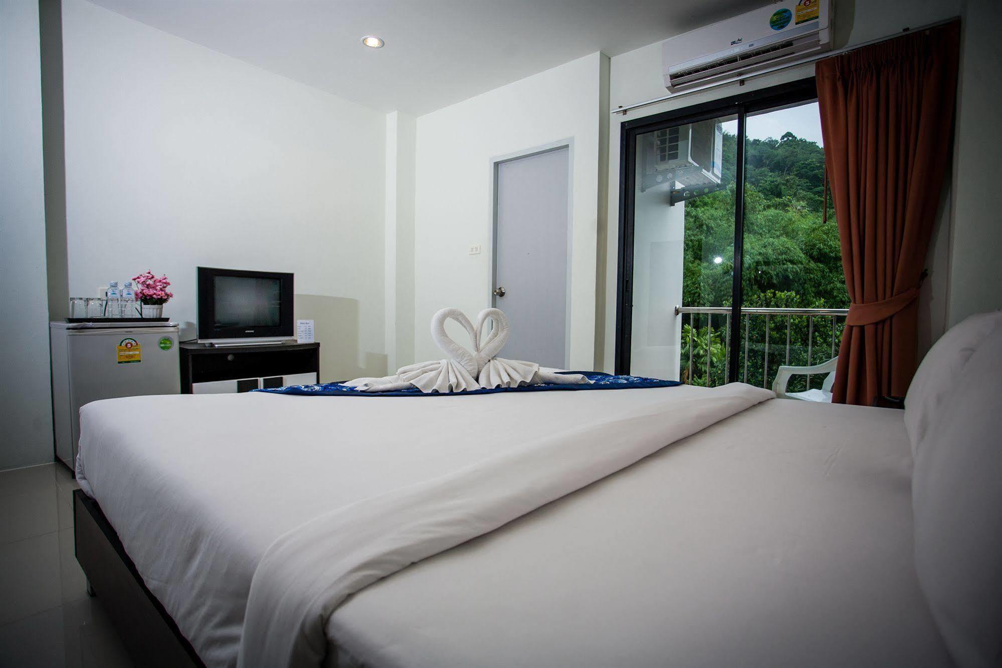 The Wave Hotel Patong Sha Phuket Zewnętrze zdjęcie